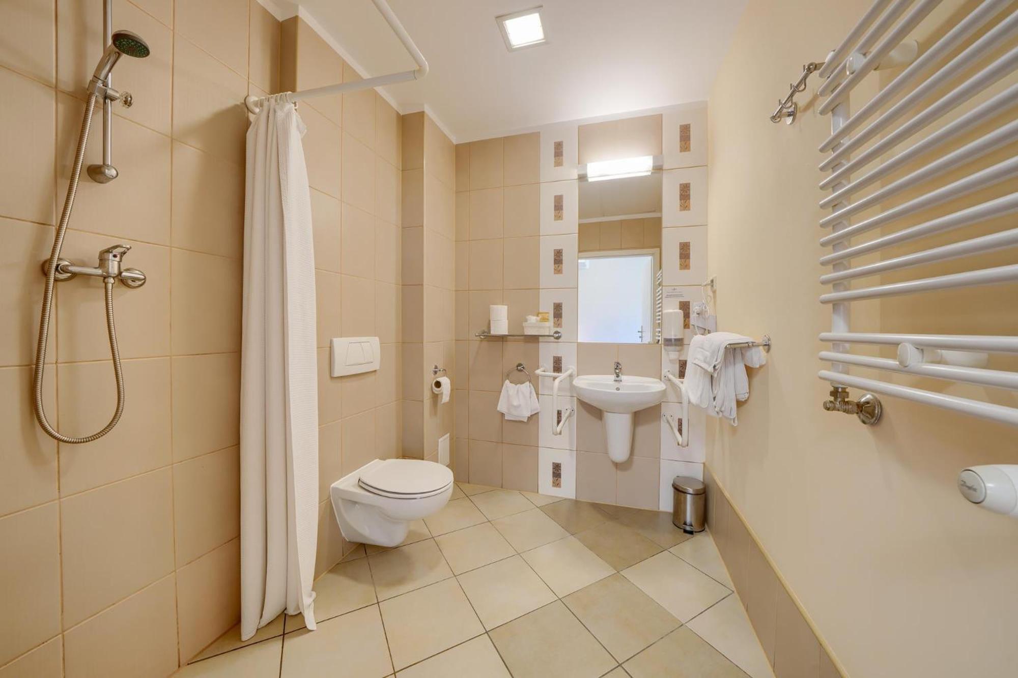 Hotel Aviator Kamien Slaski Extérieur photo